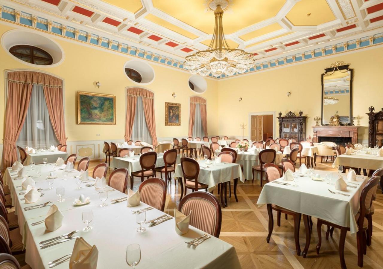 Hotel Gino Park Palace Považská Bystrica Dış mekan fotoğraf