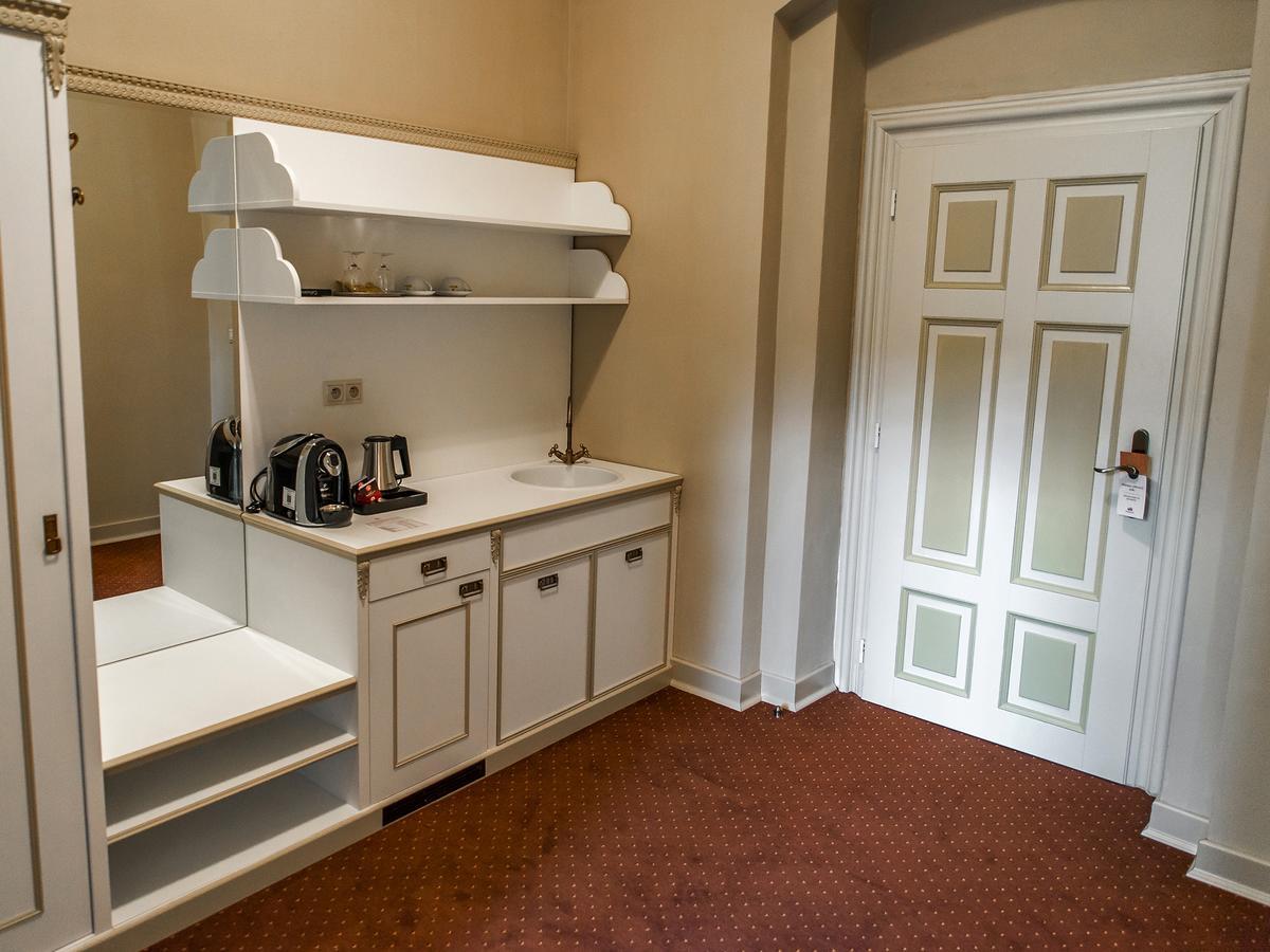Hotel Gino Park Palace Považská Bystrica Dış mekan fotoğraf